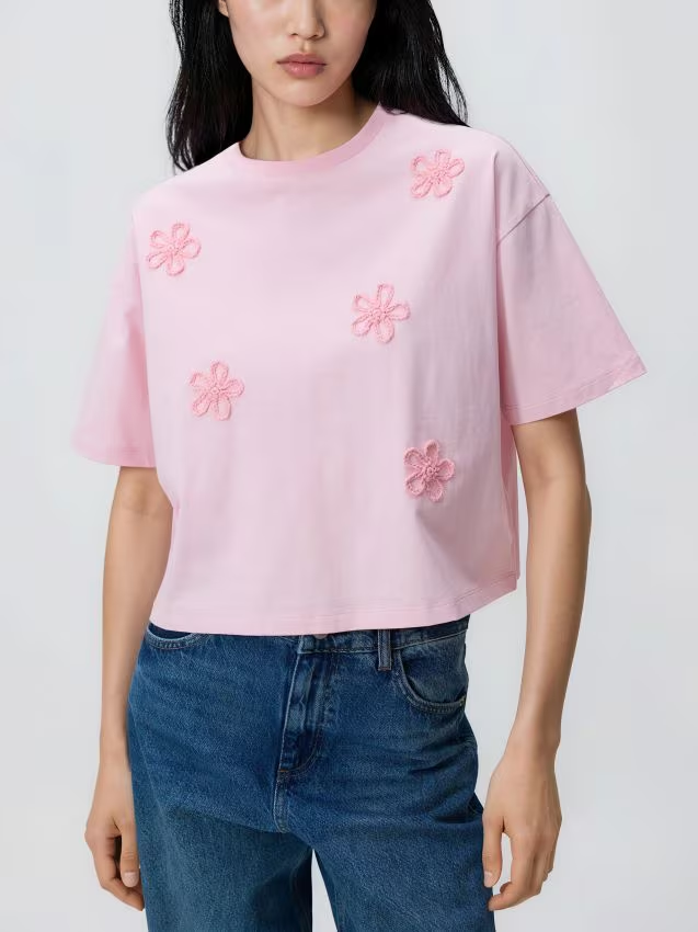 Reserved - Bawełniany t-shirt z aplikacją - pastelowy róż