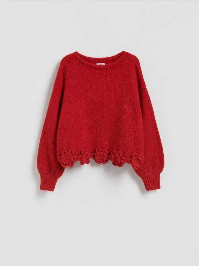 Reserved - Sweter z kwiatową aplikacją - czerwony