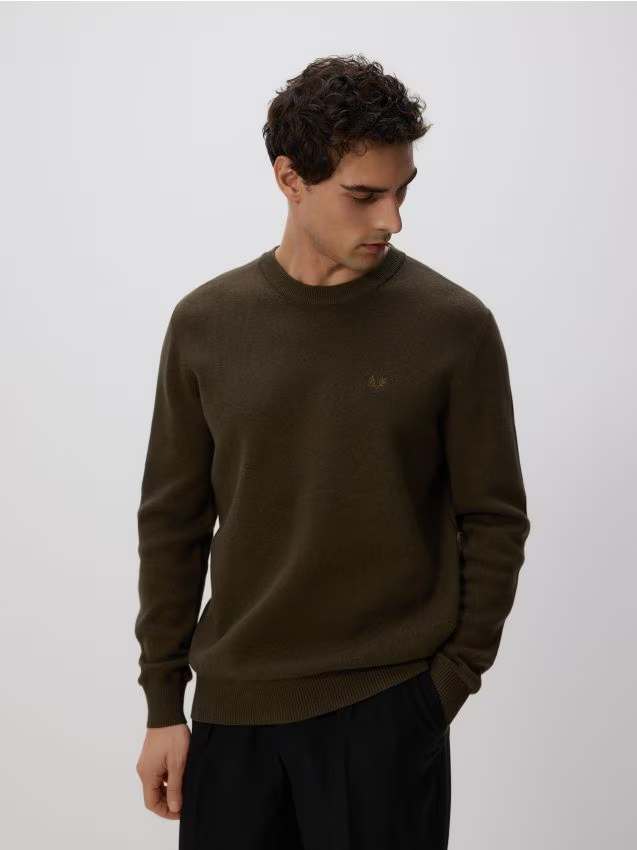 Reserved - Sweter z haftem - zielony